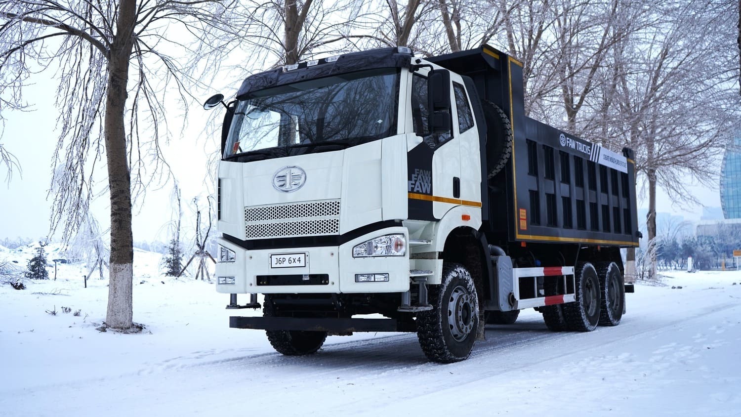 Самосвал 6х4 J6 СА3250